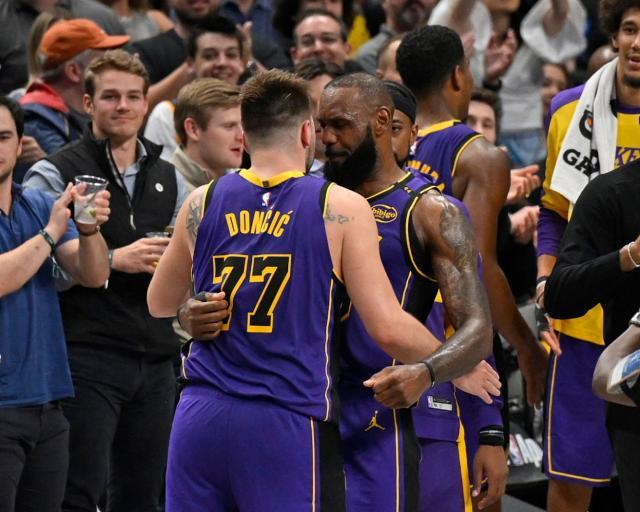 移动端游戏-五项数据全队第一！詹皇后退，湖人进入东契奇时代？