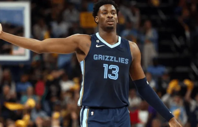 PG GAME-半场：灰熊65-60领先鹈鹕，小贾伦-杰克逊砍下20分7篮板